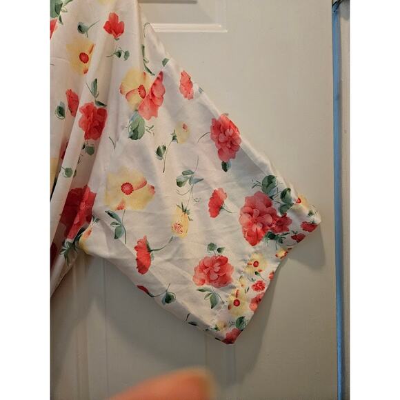 Secret Treasures Ladies Kimono Wrap Robe 1XLSatin Polyester Rose yellow flower - Picture 7 of 8